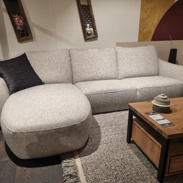 Henders & Hazel Olvera salon met longchair - 1